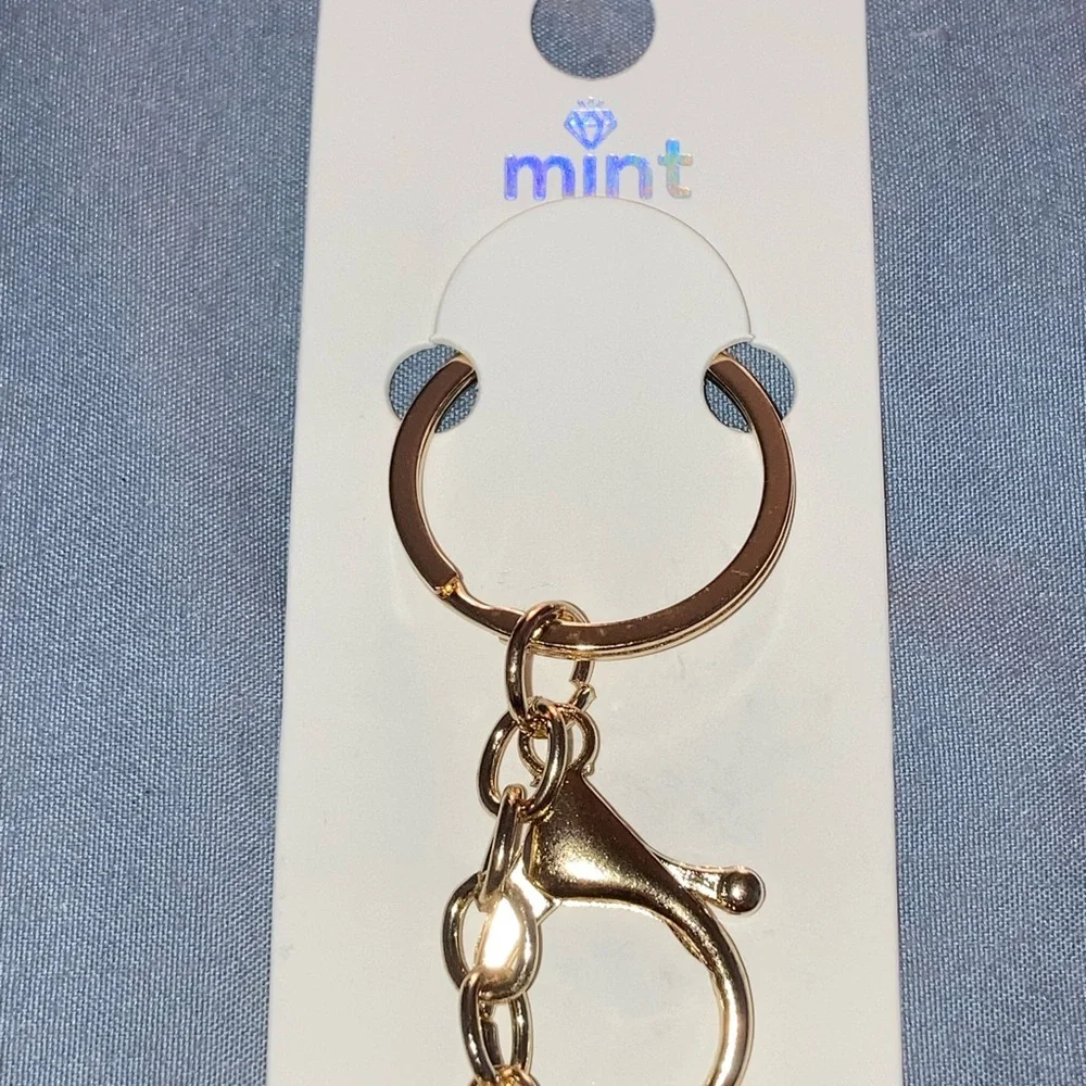Mint Gold and Black Elephant Keychain - Picture 3 of 3